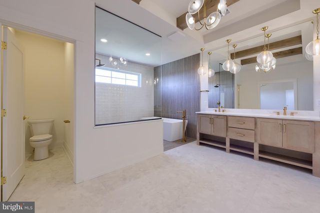 1233 HUNSICKER RD, Lancaster, PA 17601