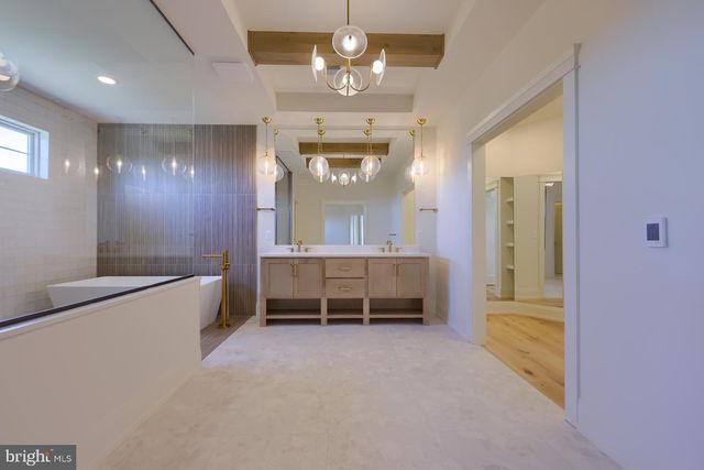 1233 HUNSICKER RD, Lancaster, PA 17601