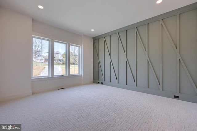 1233 HUNSICKER RD, Lancaster, PA 17601