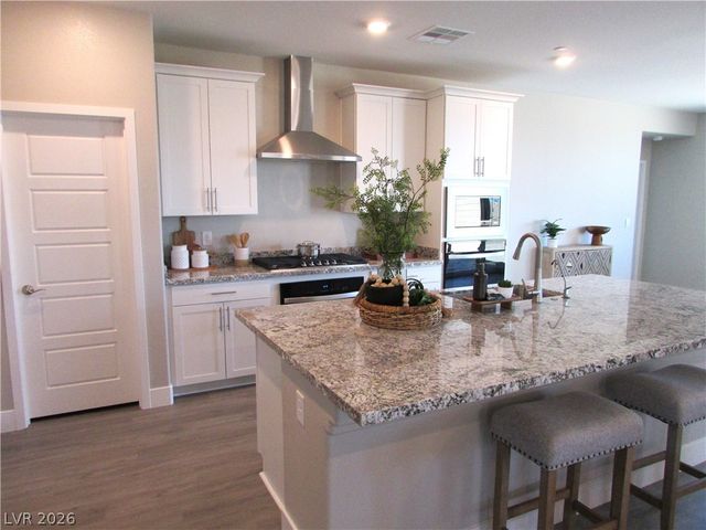 1031 FOX FALCON Street, Henderson, NV 89011