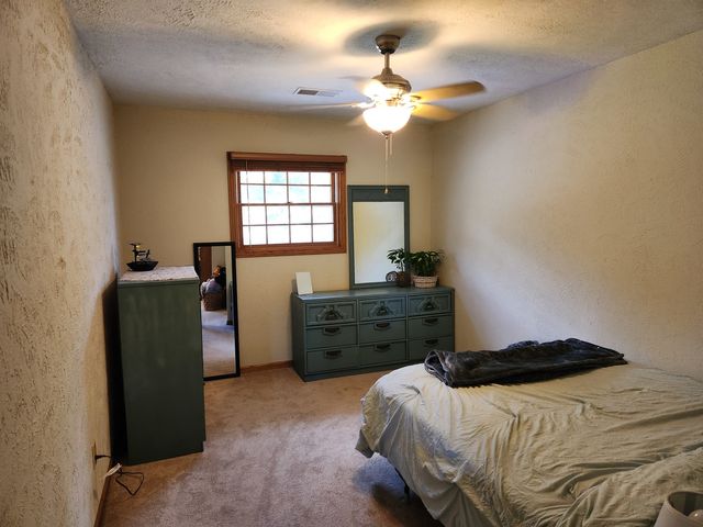 1275 Winn Road, Sterling, IL 61081