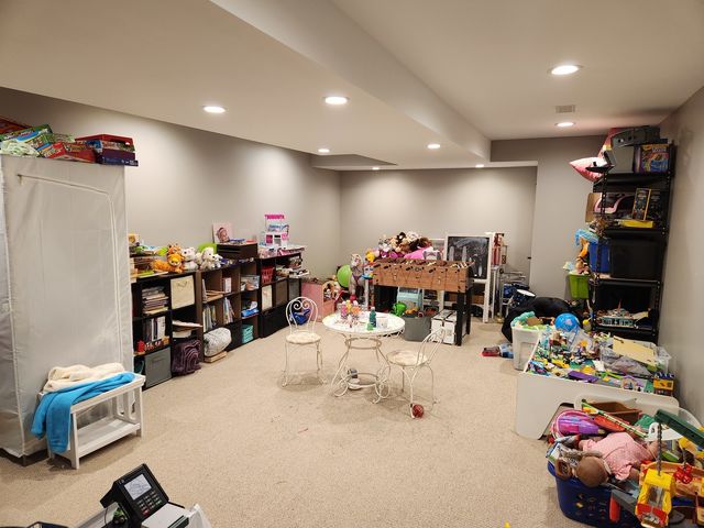 1275 Winn Road, Sterling, IL 61081