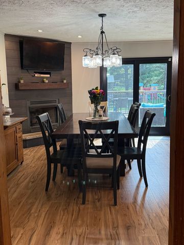 1275 Winn Road, Sterling, IL 61081