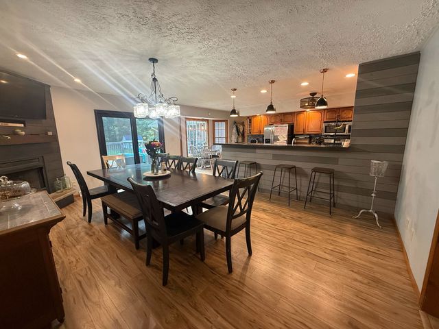 1275 Winn Road, Sterling, IL 61081