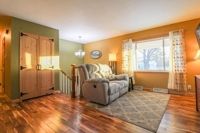 218 Sullivan Street, Cambridge, WI 53523