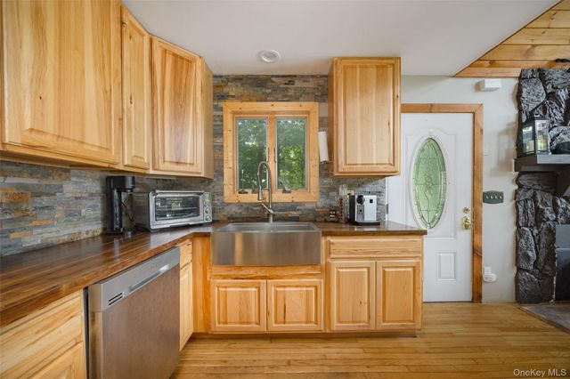 36 Greenwood Drive, Beacon, NY 12508