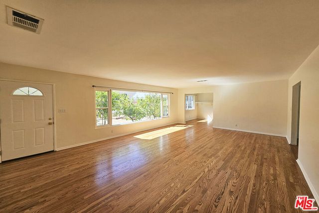 3700 Glenwood Avenue, Glendale, CA 91214