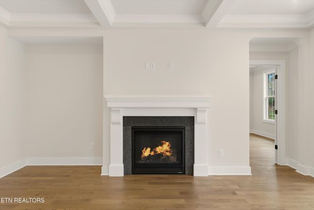 8159 Nubbin Ridge Rd, Knoxville, TN 37919