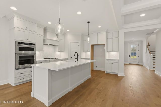 8159 Nubbin Ridge Rd, Knoxville, TN 37919