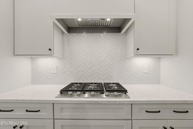 8159 Nubbin Ridge Rd, Knoxville, TN 37919