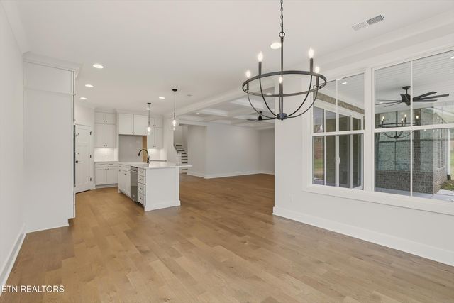 8159 Nubbin Ridge Rd, Knoxville, TN 37919