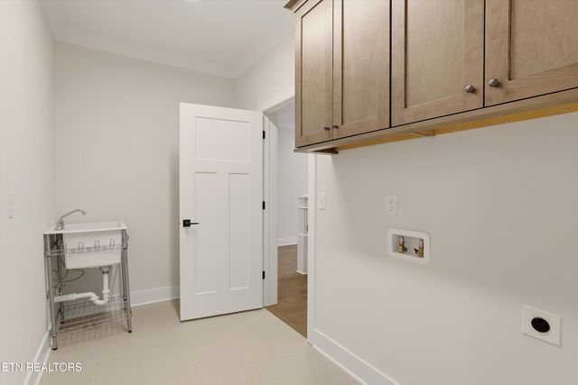 8159 Nubbin Ridge Rd, Knoxville, TN 37919