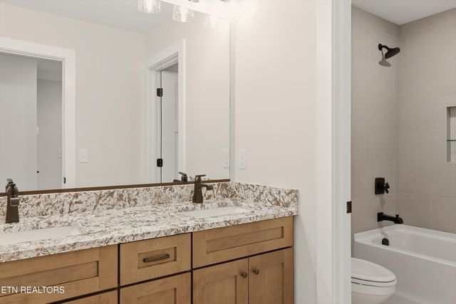 8159 Nubbin Ridge Rd, Knoxville, TN 37919