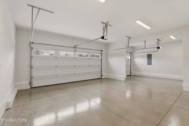 8159 Nubbin Ridge Rd, Knoxville, TN 37919