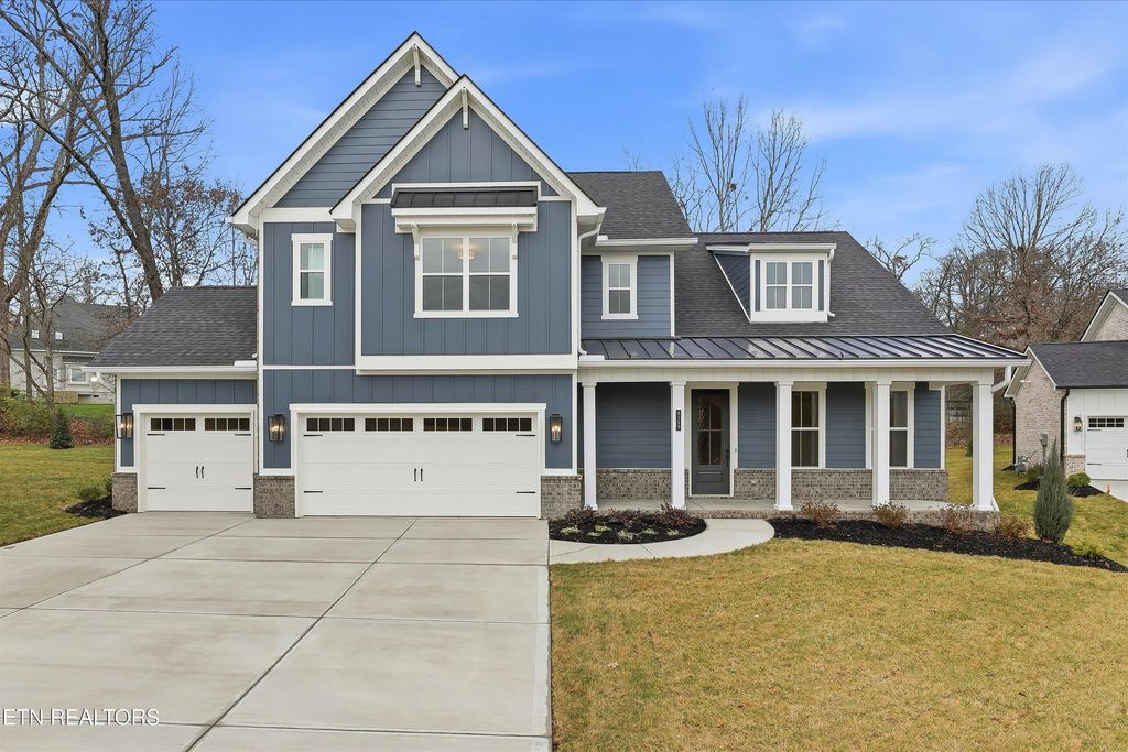 8159 Nubbin Ridge Rd, Knoxville, TN 37919