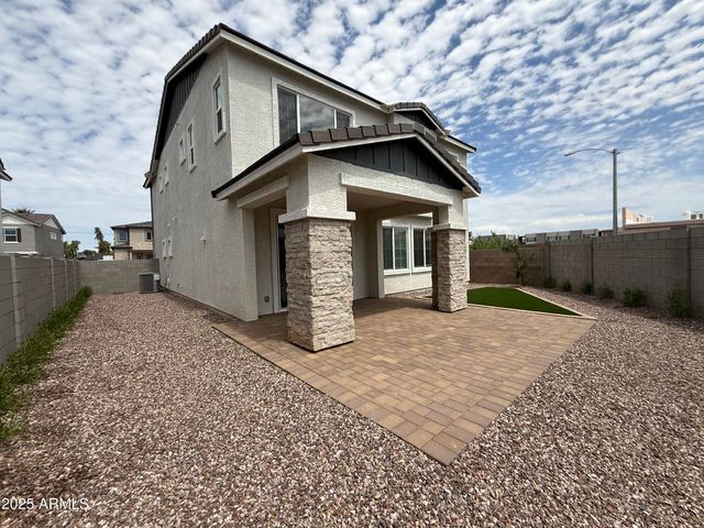 651 W LAREDO Street, Chandler, AZ 85225