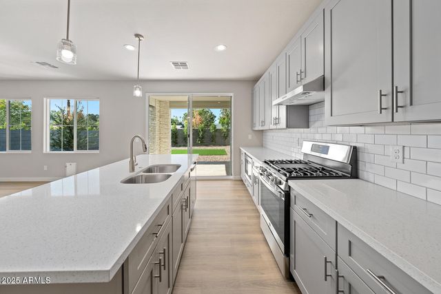 651 W LAREDO Street, Chandler, AZ 85225