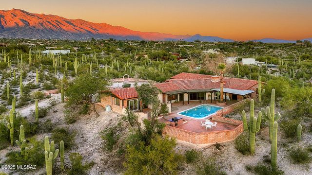 4740 N Camino Escuela, Tucson, AZ 85718