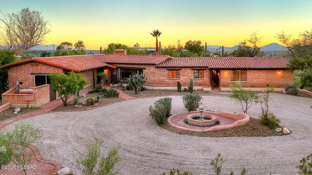 4740 N Camino Escuela, Tucson, AZ 85718