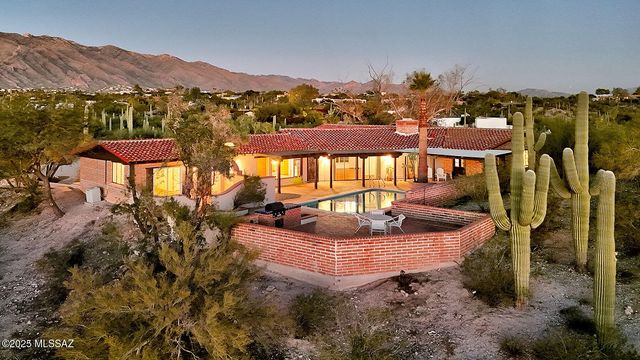 4740 N Camino Escuela, Tucson, AZ 85718