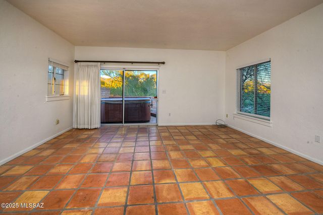 4740 N Camino Escuela, Tucson, AZ 85718