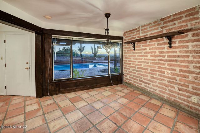 4740 N Camino Escuela, Tucson, AZ 85718