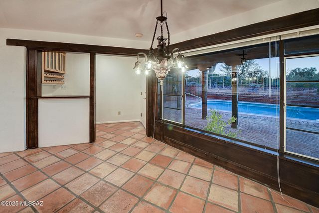 4740 N Camino Escuela, Tucson, AZ 85718