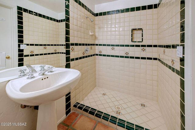 4740 N Camino Escuela, Tucson, AZ 85718