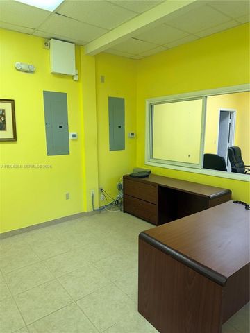4700 W Prospect Road, Fort Lauderdale, FL 33309