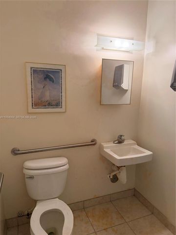4700 W Prospect Road, Fort Lauderdale, FL 33309