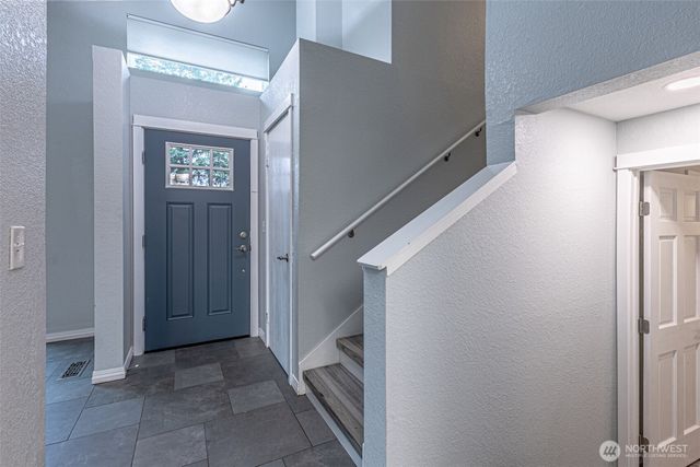 9214 Gem Drive SE, Olympia, WA 98513