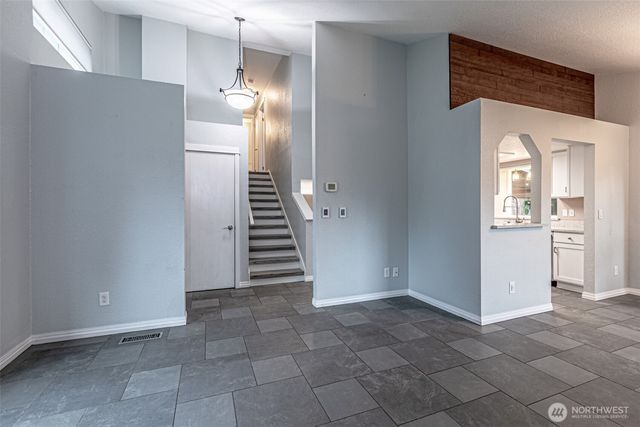 9214 Gem Drive SE, Olympia, WA 98513