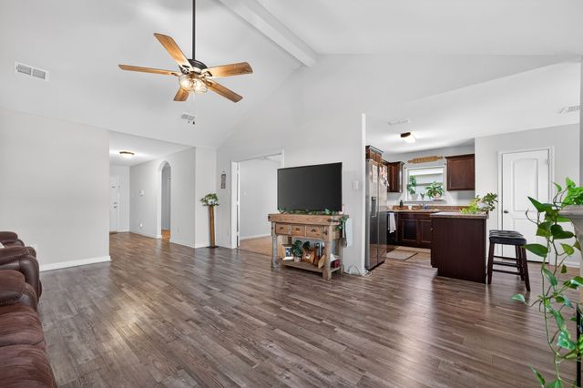 1331 Lucchese Lane, Dallas, TX 75253