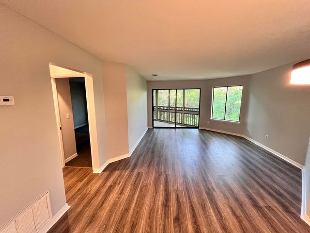 55 Bay Drive APT 3203, Niceville, FL 32578