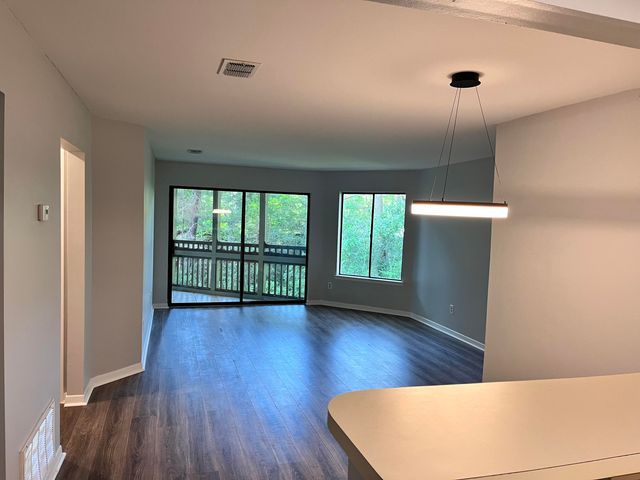 55 Bay Drive APT 3203, Niceville, FL 32578