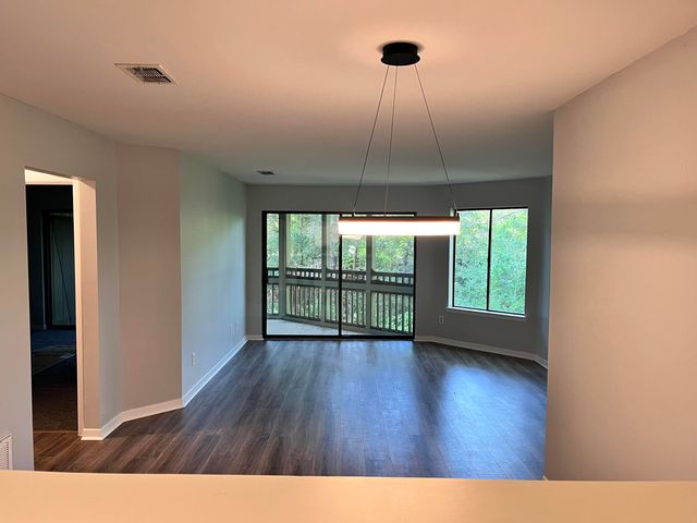 55 Bay Drive APT 3203, Niceville, FL 32578