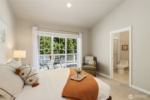 1834 Sakai Village Loop NE, Bainbridge Island, WA 98110