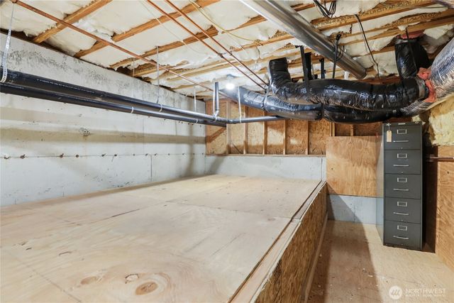 1834 Sakai Village Loop NE, Bainbridge Island, WA 98110