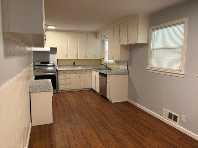3363 Cromart Avenue, Fort Worth, TX 76133