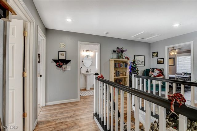 10030 Cambridge Blue Avenue, Las Vegas, NV 89147