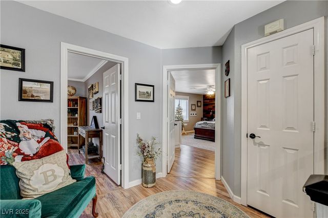 10030 Cambridge Blue Avenue, Las Vegas, NV 89147