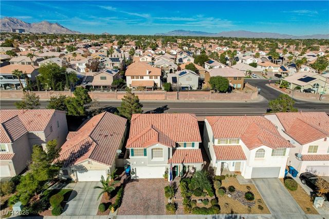 10030 Cambridge Blue Avenue, Las Vegas, NV 89147