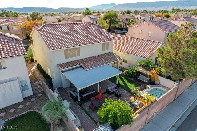 10030 Cambridge Blue Avenue, Las Vegas, NV 89147