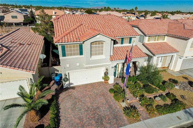 10030 Cambridge Blue Avenue, Las Vegas, NV 89147