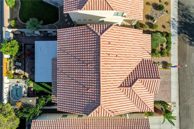 10030 Cambridge Blue Avenue, Las Vegas, NV 89147