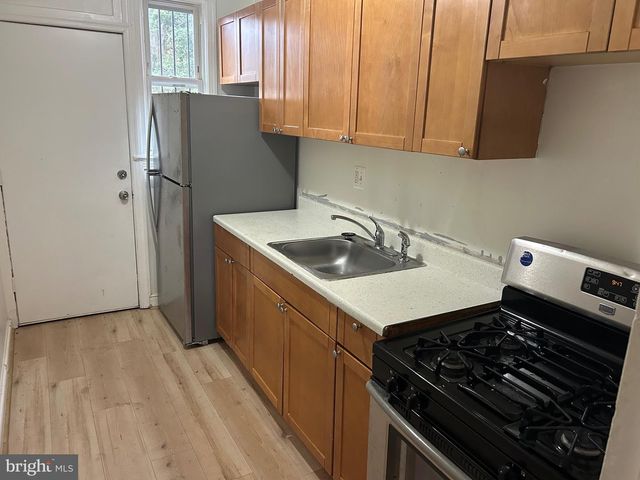 331 PARKLAND PL SE, Washington, DC 20032