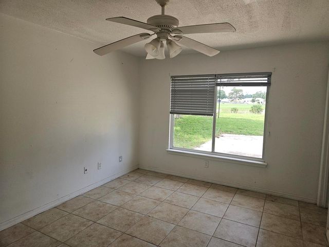 252 SW Cherryhill Road, Port St. Lucie, FL 34953