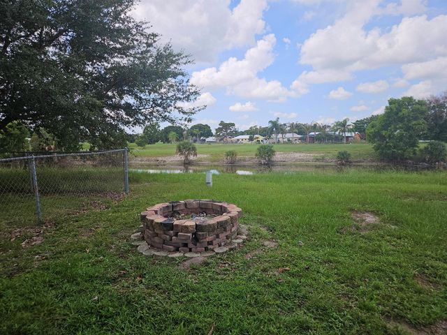 252 SW Cherryhill Road, Port St. Lucie, FL 34953