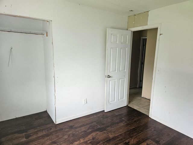 252 SW Cherryhill Road, Port St. Lucie, FL 34953