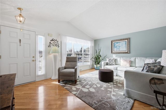 5148 Briercliff Drive, Hamburg, NY 14075